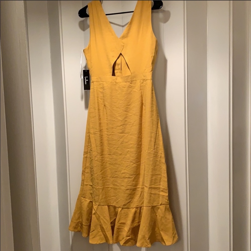 Lulus mustard yellow midi dress. BNWT